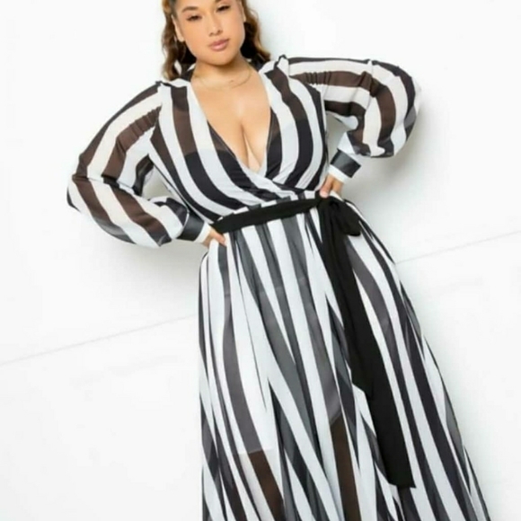 Black & White Wrap - Picture 1 of 1